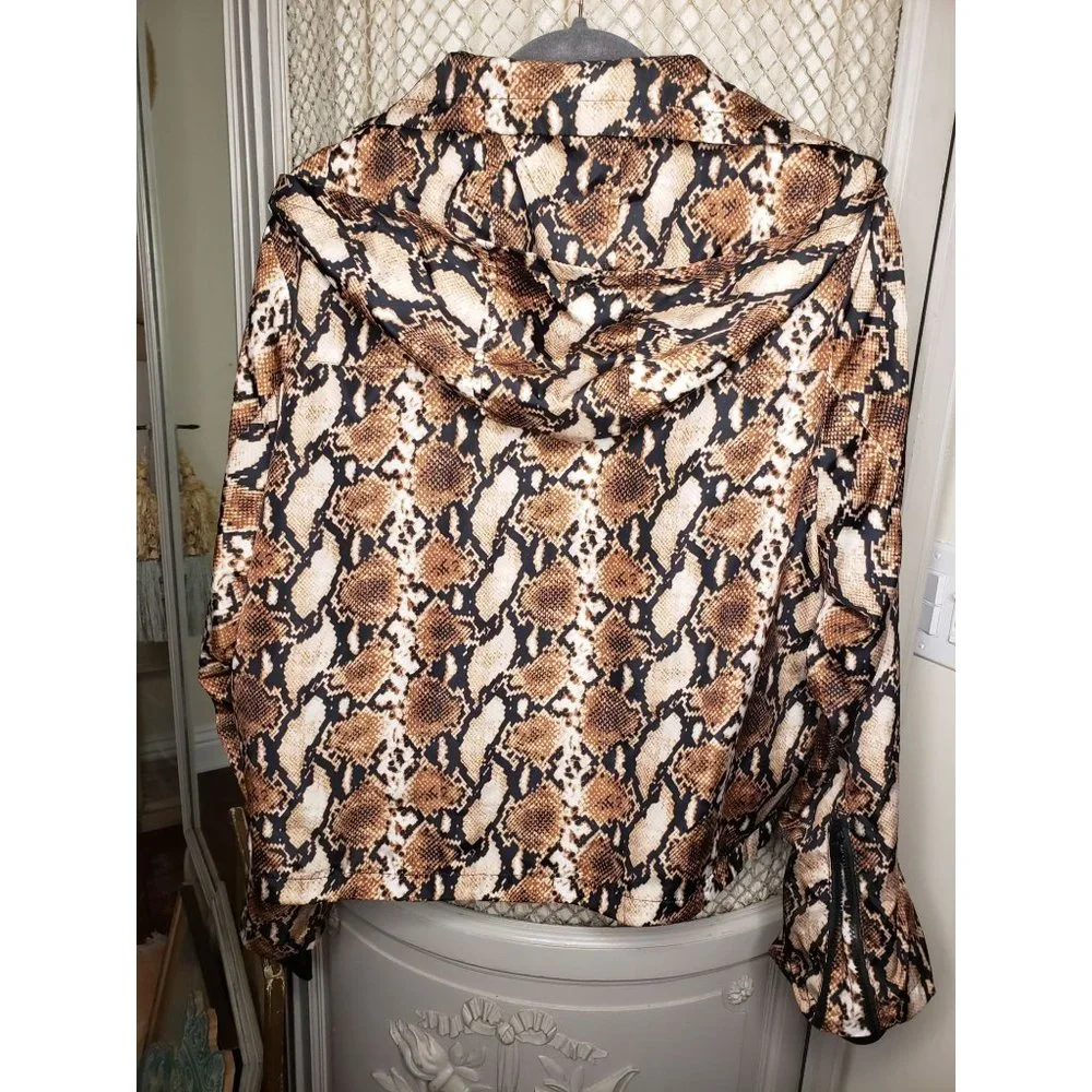 Judith March Sahara Snake Hooded Windbreaker - Picture 5 of 10